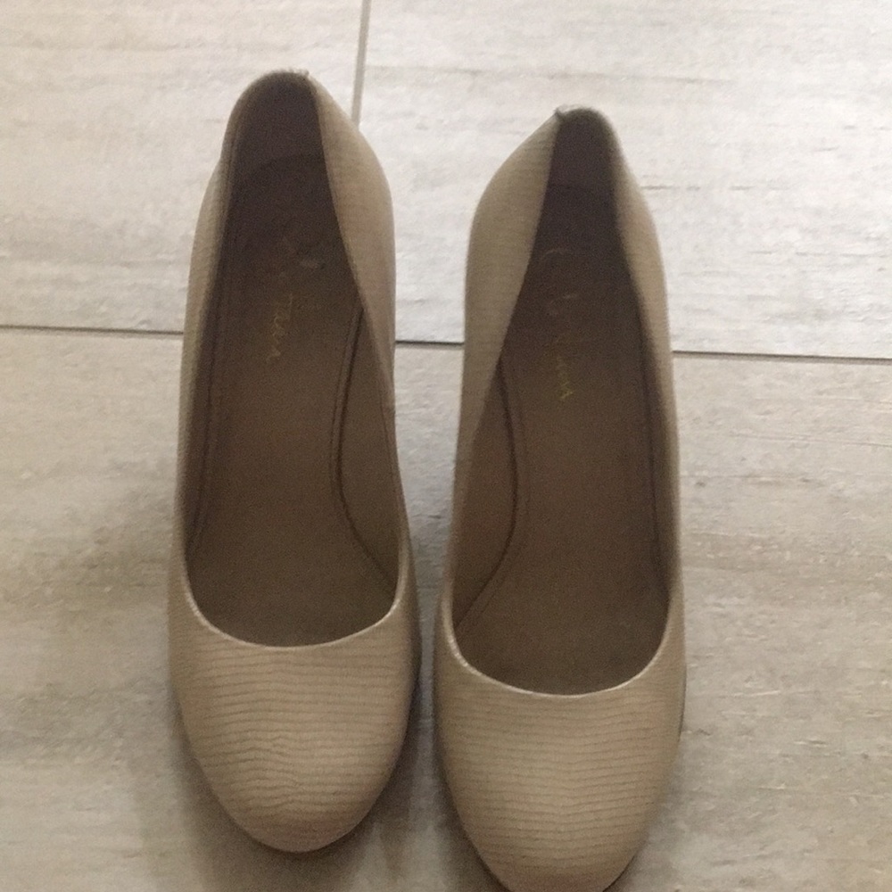 Cole Hana closed toe wedge